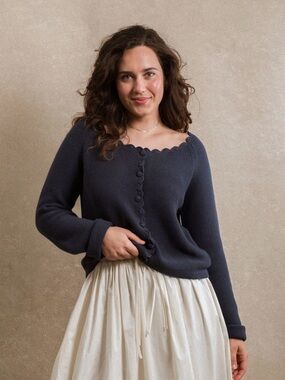 Off-Shoulder Scallop-Edge Knit Sweater in Navy